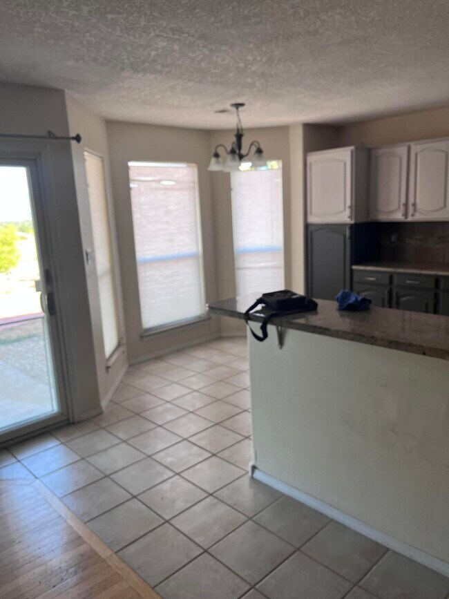 Building Photo - 7816 Ridgeview Dr NW