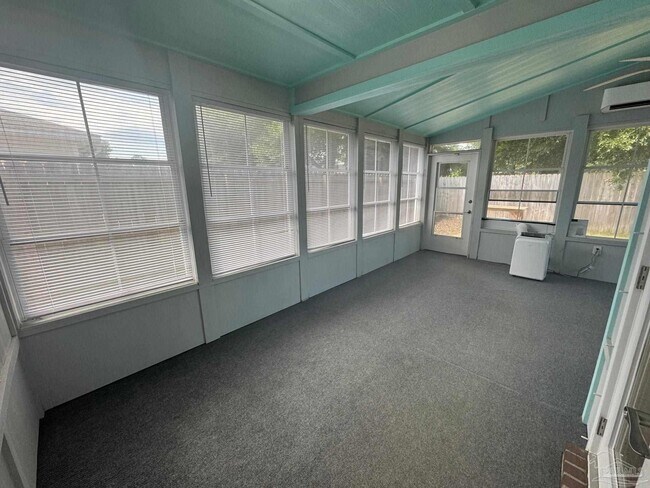 Building Photo - 314 Mizzen Ln