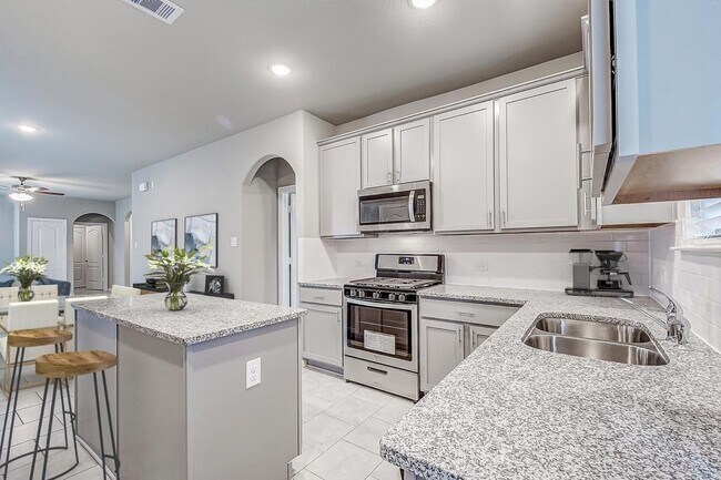 Building Photo - 7443 Arabian Moon Trail