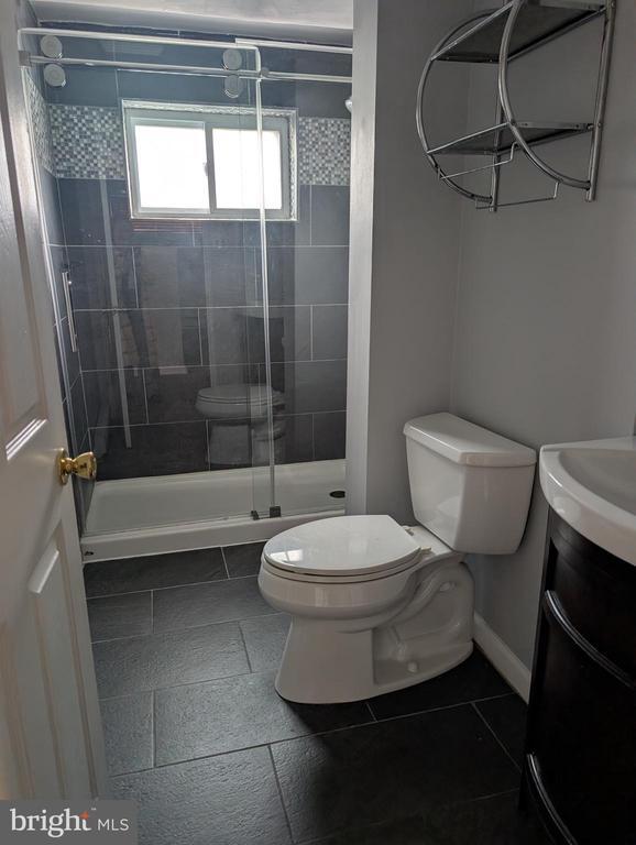 Building Photo - 5711 Berwyn Rd