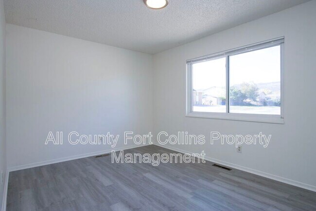 Building Photo - 1718 Larch St