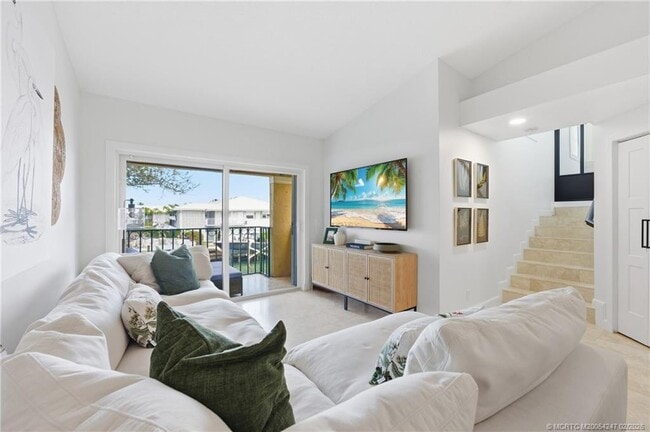 Building Photo - 1155 Lake Shore Dr