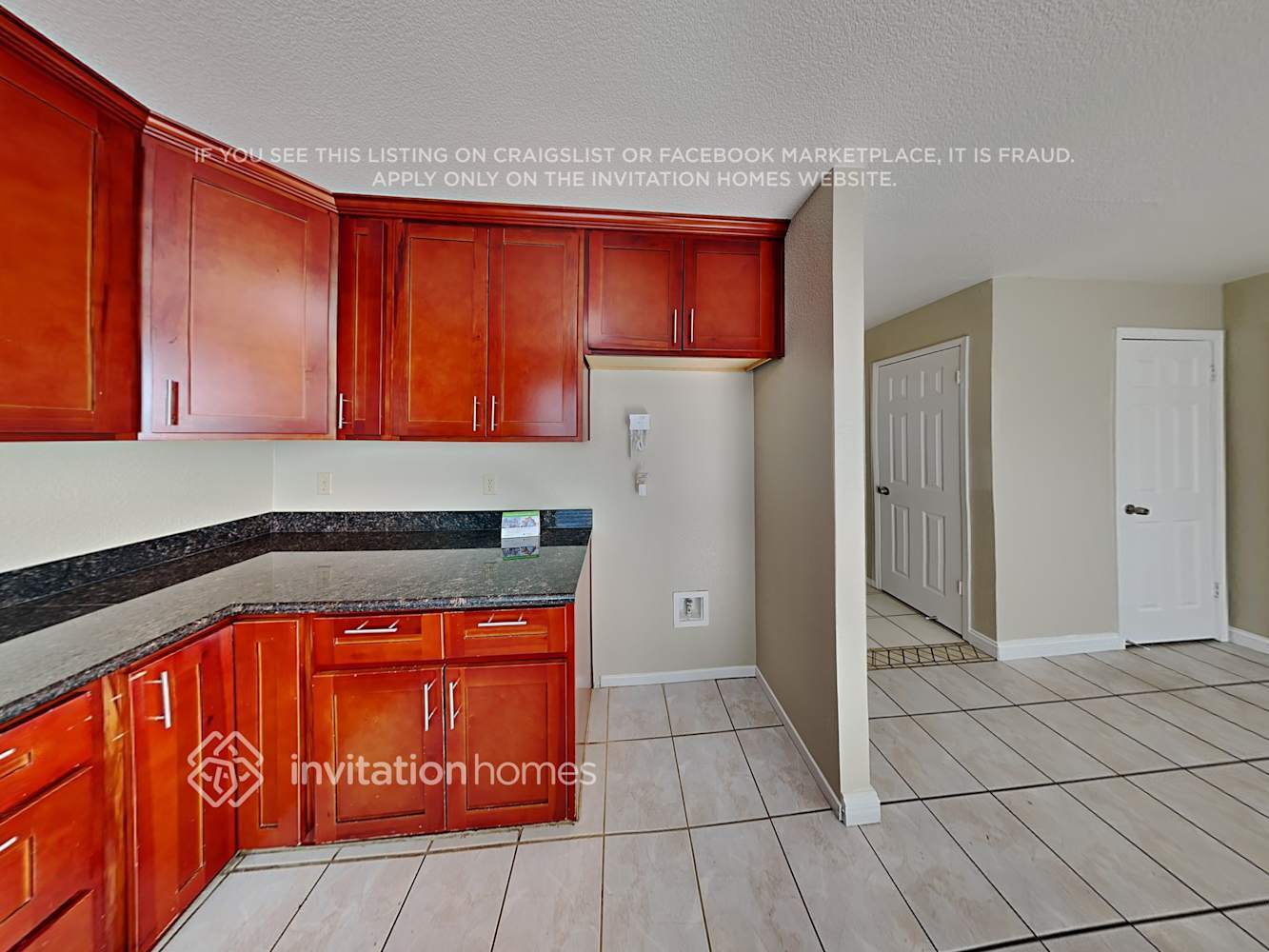 Building Photo - 844 Tranquil Ln