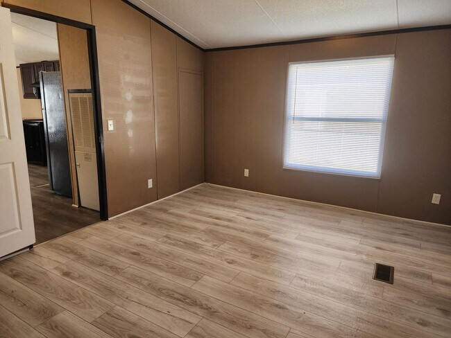 Building Photo - 1212 N Avenue K