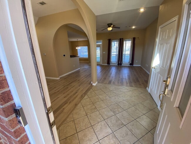 Building Photo - 6012 Remington N Cir