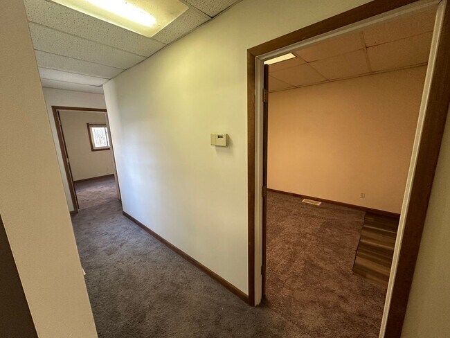 Building Photo - nbr214