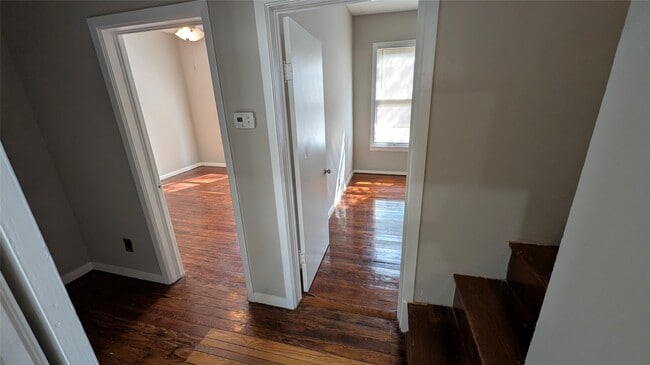 Building Photo - 412 Cordell St