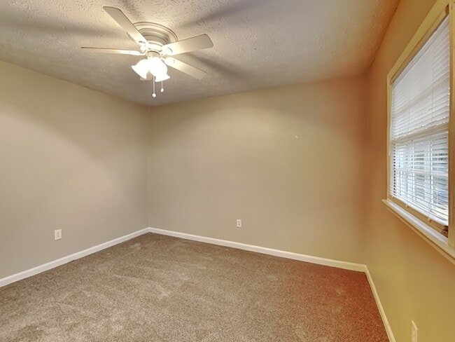 Building Photo - 1811 Wendell Way