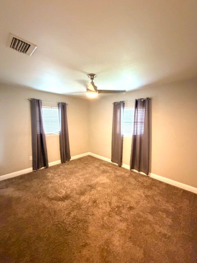 Building Photo - Modern Updated 3/2 in Winter Park Estates