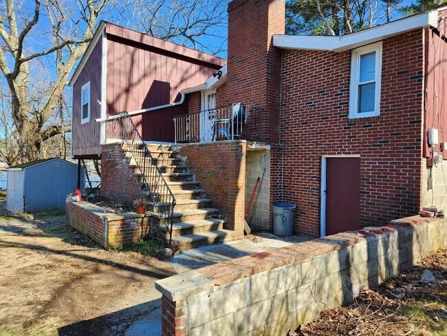 Building Photo - 3 Chase St