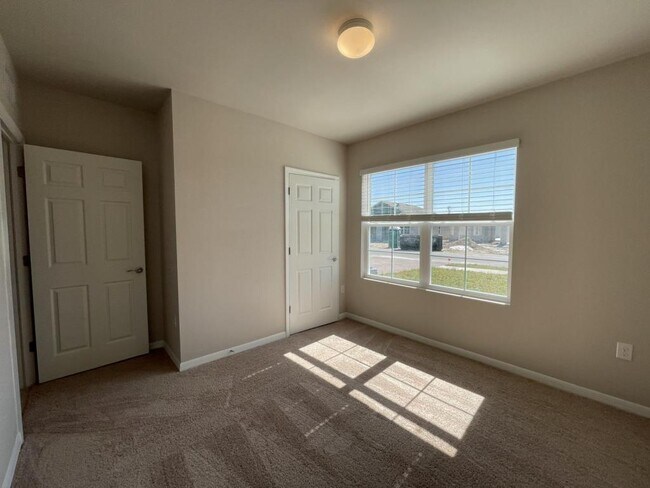 Building Photo - 3152 Cozumel Ct