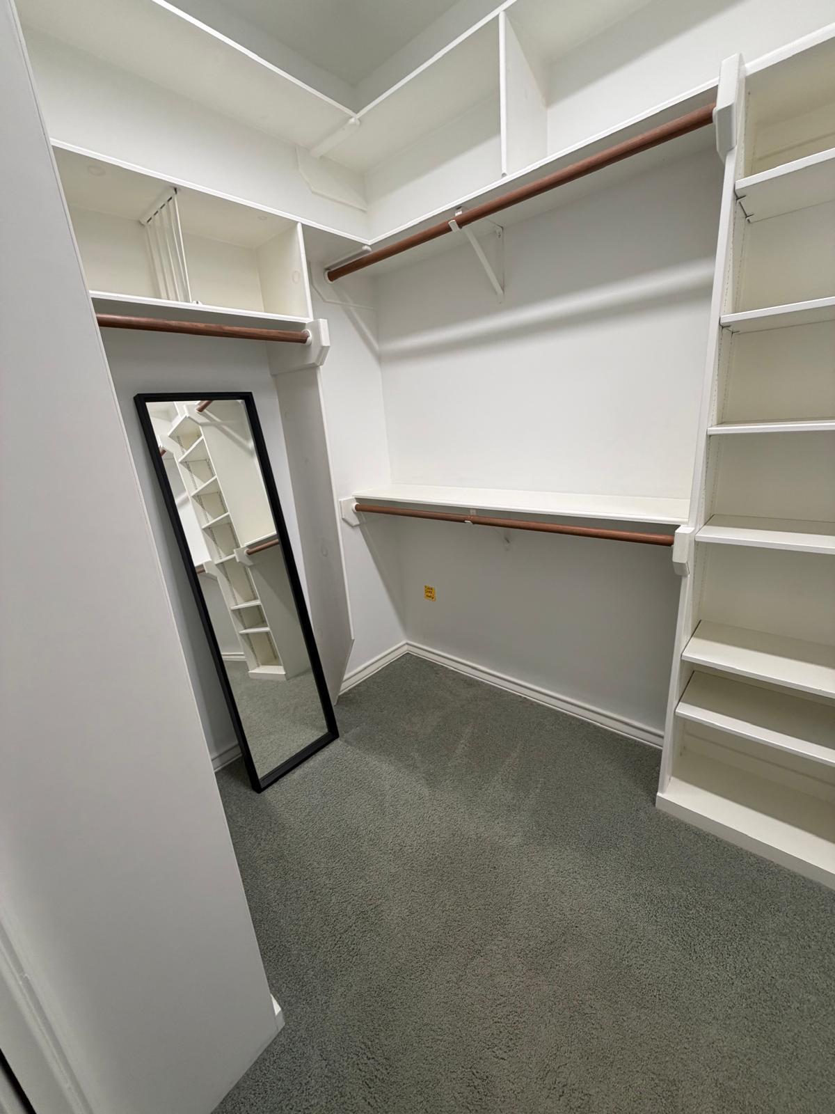 Master Closet - 4531 Palmetto St