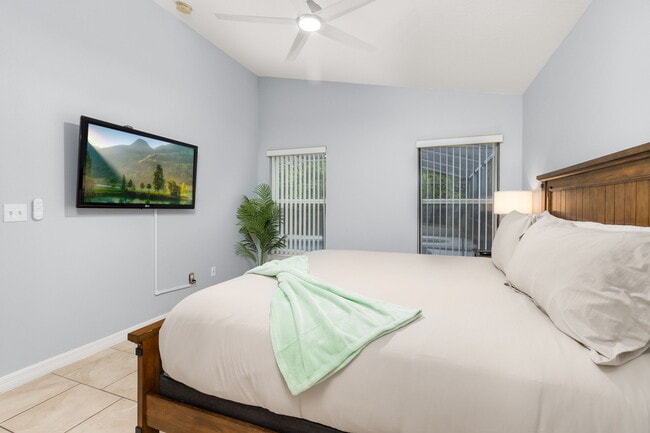 Building Photo - 269 Sandy Ridge Dr