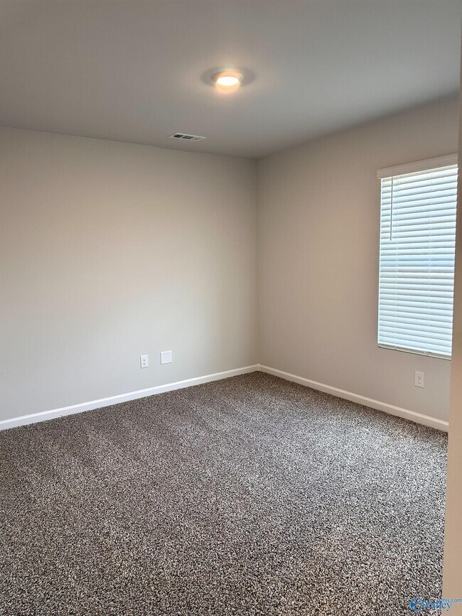 Building Photo - 205 Chubbs Ln