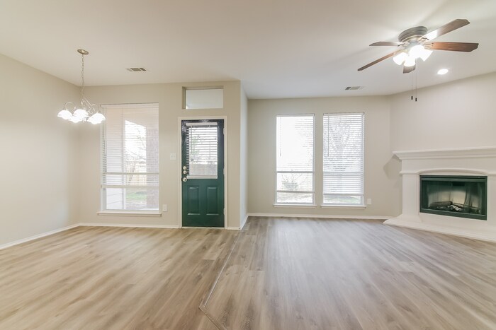 Building Photo - 1204 Juniper Ln