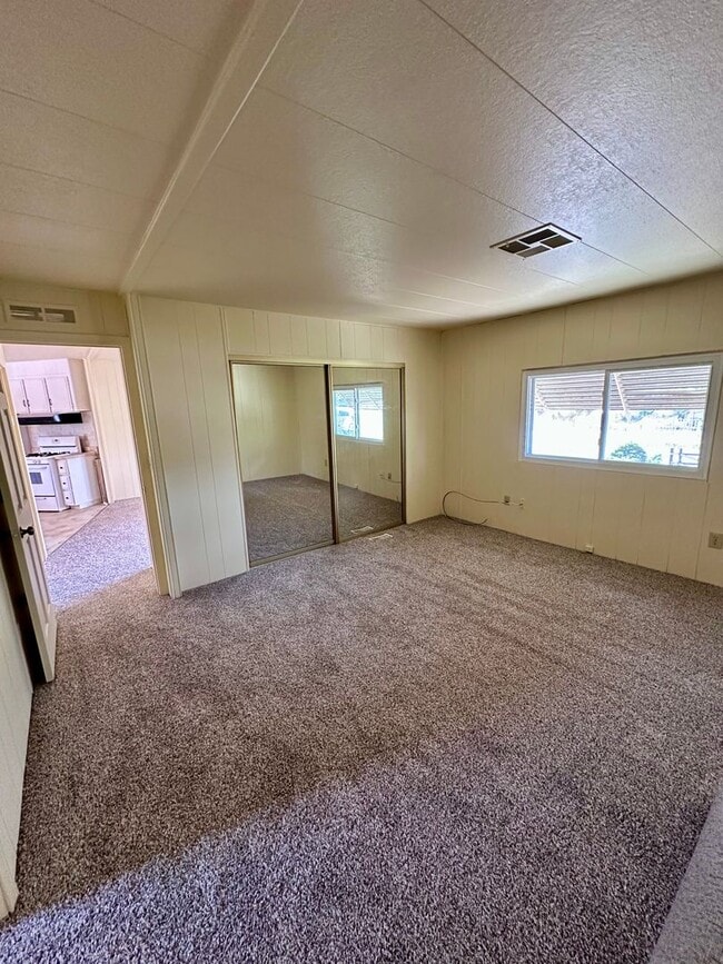 Building Photo - 16300 Rhyolite Cir