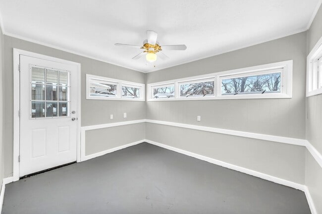 Building Photo - 1386 Eastwood Ave