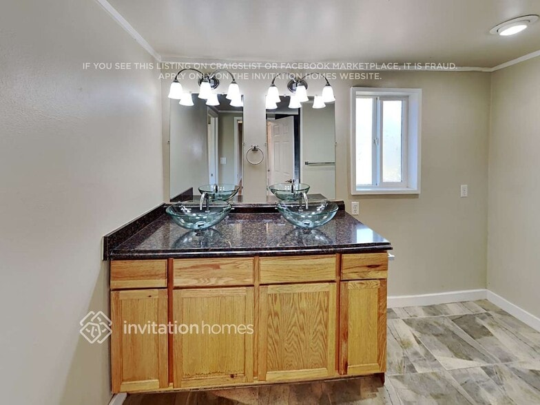 Building Photo - 825 98th St S