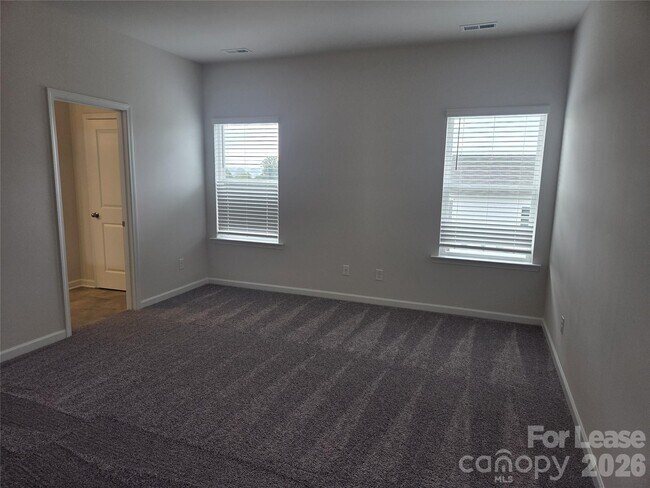 Building Photo - 5678 Hagler Lp