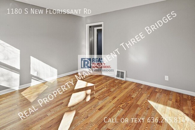 Building Photo - 1180 S New Florissant Rd