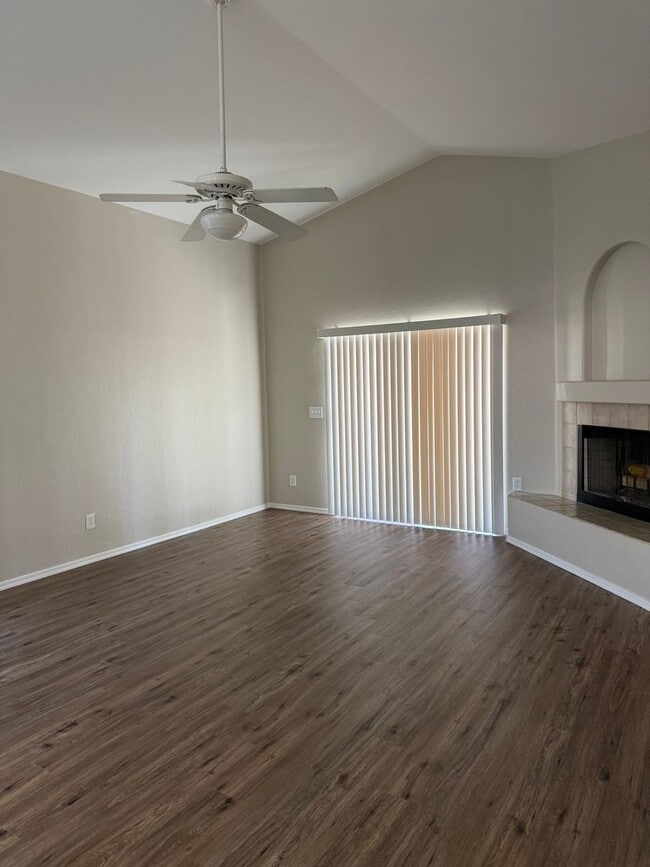 Building Photo - Oro Valley SFH in Gated Community