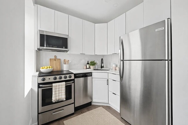 Building Photo - 94 Avenue A