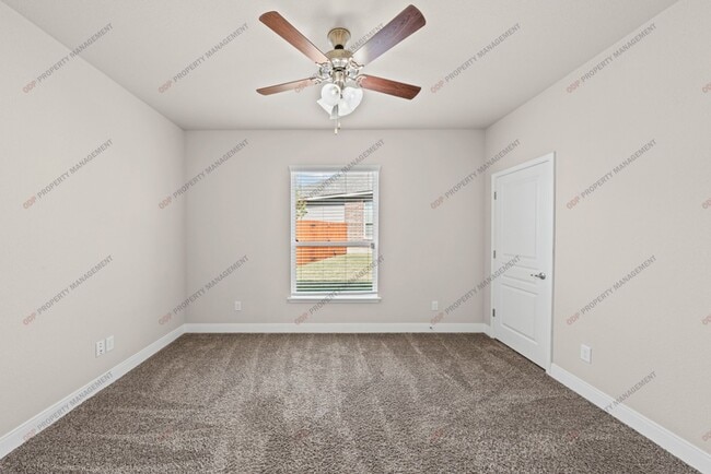 Building Photo - Magnificent home in Wyndham Hill Community! -Refrigerator, Washer/Dryer, and Lawn Care ALL INCLUDED