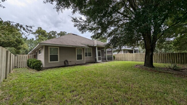 Building Photo - Longleaf 3 bedroom 2 bath
