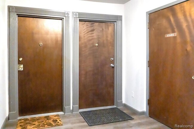 Building Photo - 19639 W 12 Mile Rd