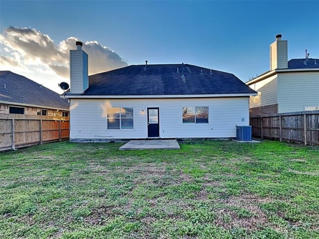 Building Photo - 3906 E Lindbergh Ct