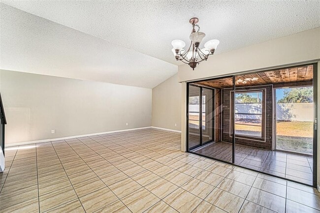 Building Photo - 10315 Fernbrook Ln