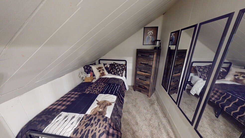 Building Photo - 1625 N Union St