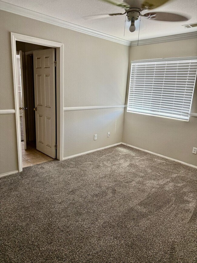 Building Photo - UPGRADED VICTORVILLE HOME