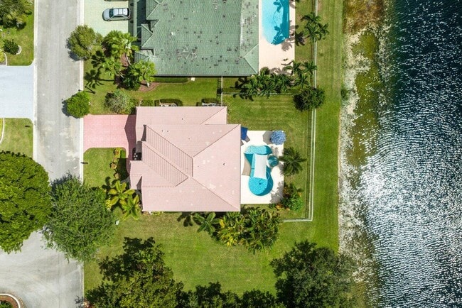 Building Photo - 10290 NW 60th Pl
