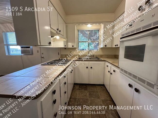 Building Photo - 1509 S Arcadia St