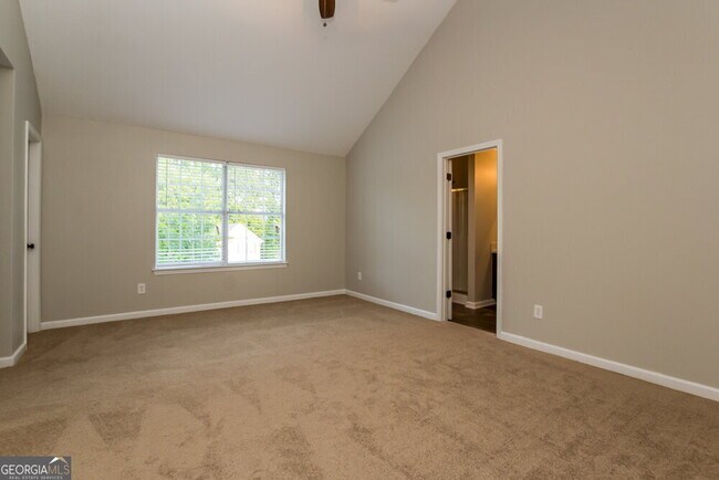 Building Photo - 6973 Foxmoor Way