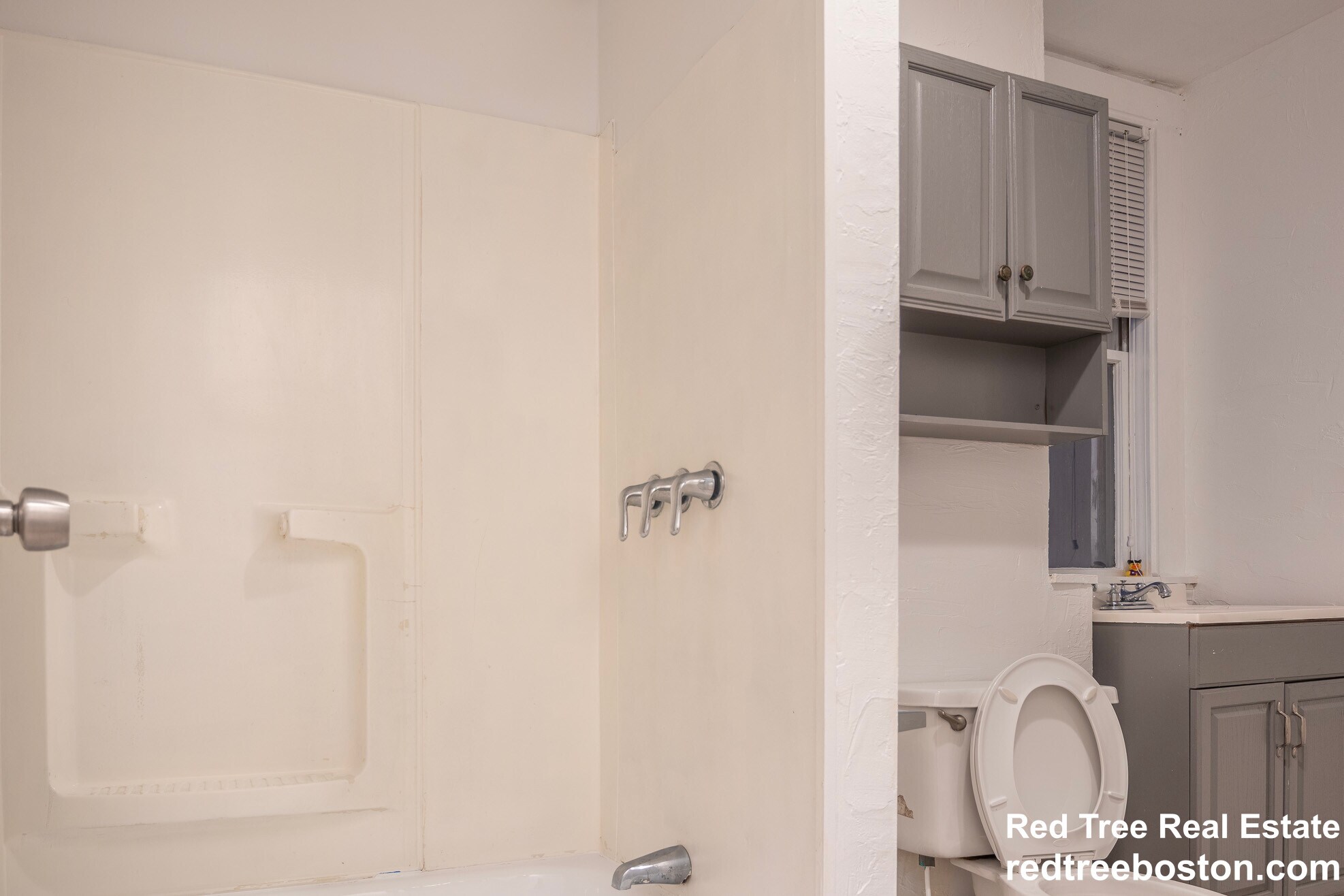 Building Photo - 301 Hancock St