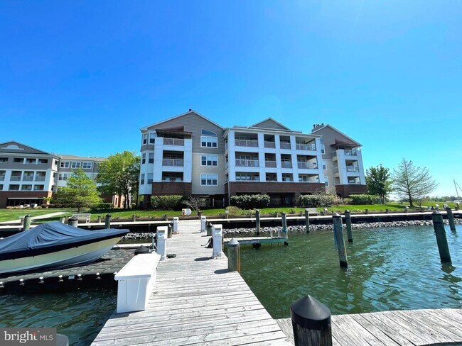 Building Photo - 634 Oyster Bay Pl