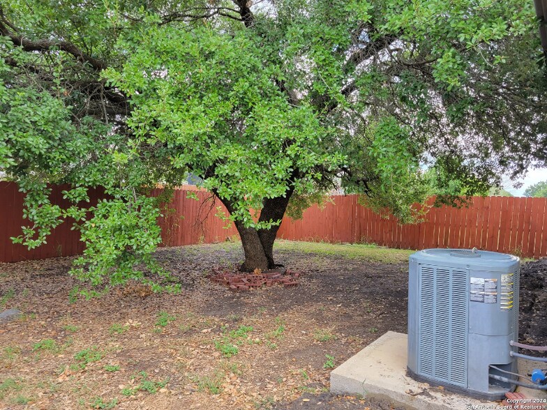 Building Photo - 10707 Juniper Pass