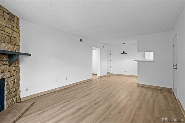 Building Photo - 4400 S Quebec St