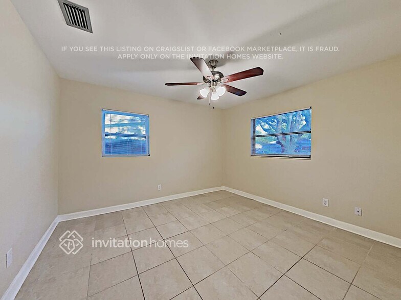 Building Photo - 2302 Carroll Grove Dr