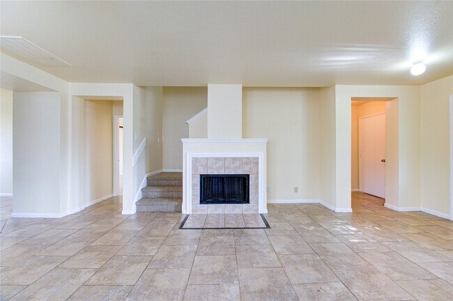 Building Photo - 6422 Mildenhall Ct