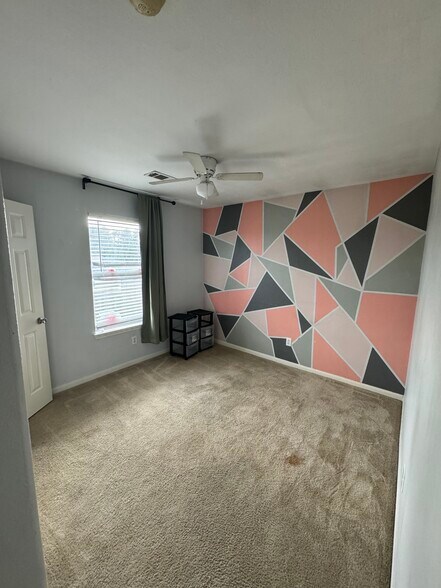 Building Photo - 28838 Frio River Loop