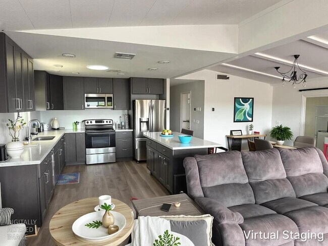 Building Photo - 128 Oxbow Marina Dr