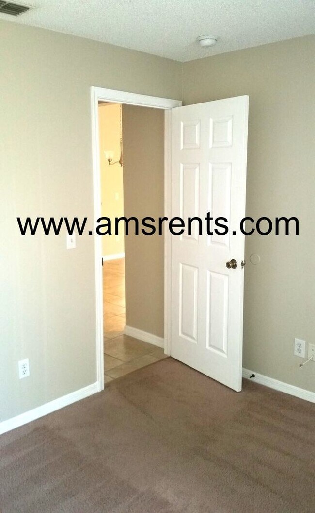 Building Photo - Spacious 3 bedroom House in Indian Ridge Villas