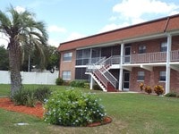 Building Photo - Lake Tarpon Apartments