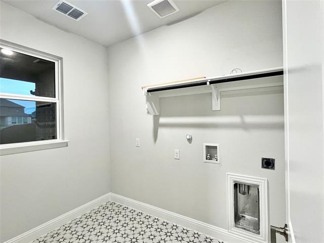 Building Photo - 2124 Esher Dr