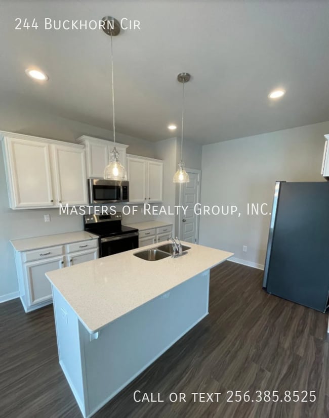 Building Photo - 244 Buckhorn Cir