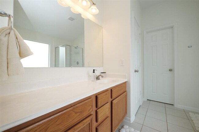 Building Photo - 1203 Lavender Shade Ct