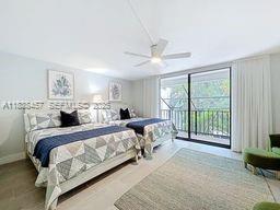 Building Photo - 350 Grapetree Dr